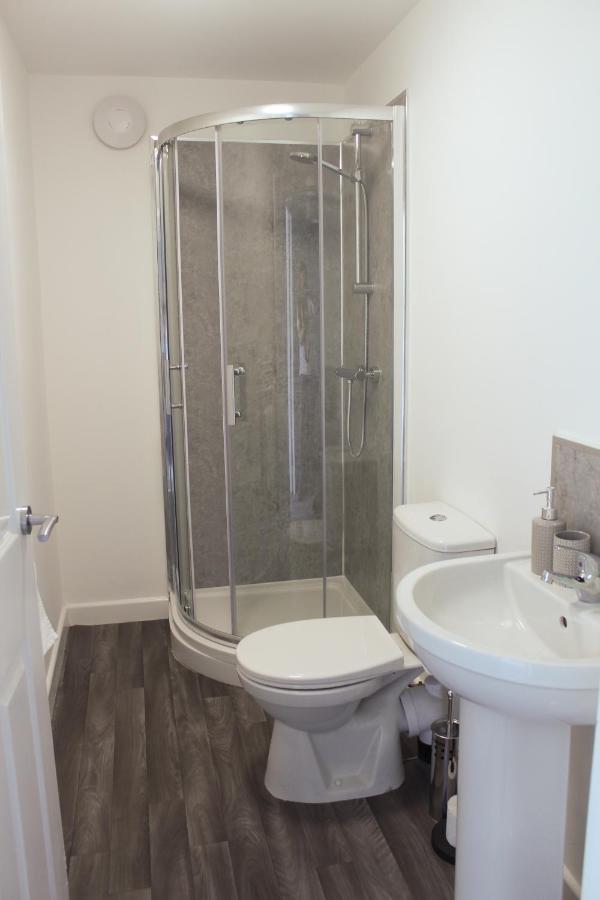 Stylish 1Br Apartment In The Heart Of Heywood Esterno foto